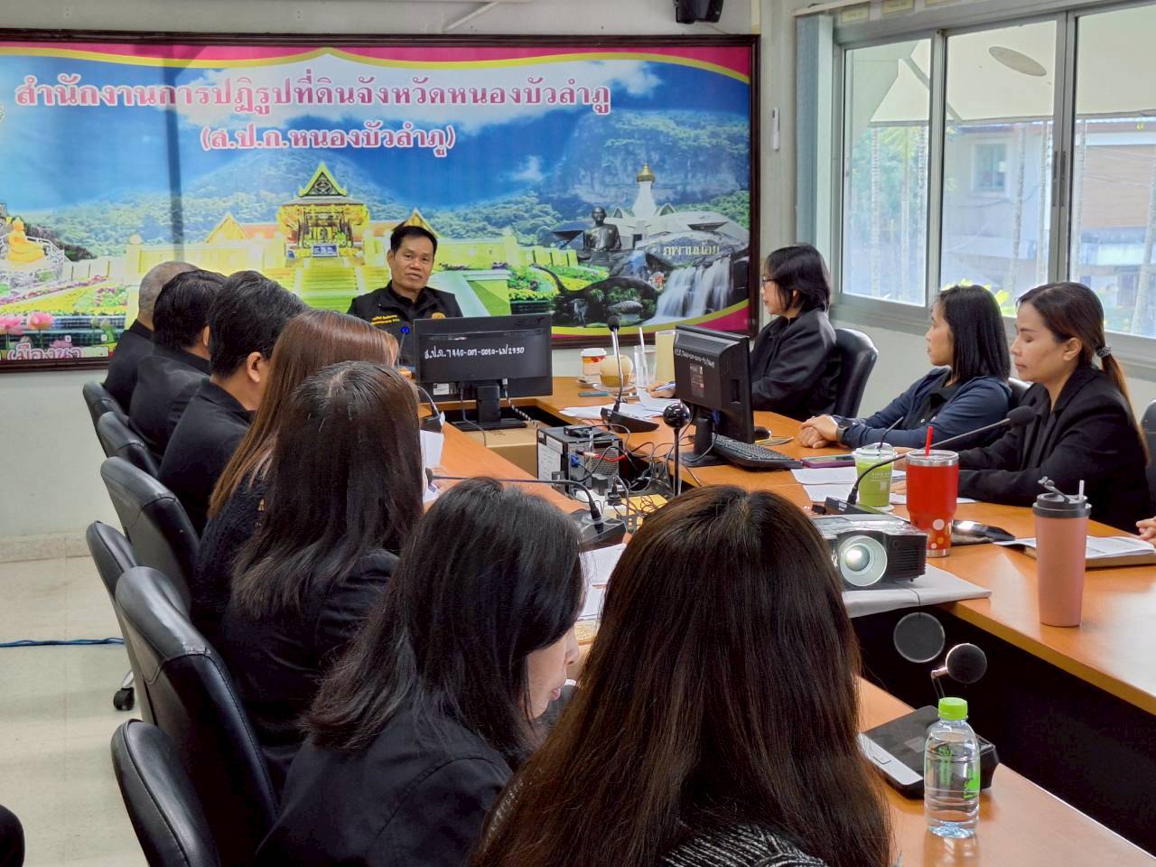 title - ผู้ตรวจราชการ ส.ป.ก. ประชุมตรวจราชการและติดตามความก้าวหน้าผลการดำเนินงานตามแผนการตรวจราชการของผู้ตรวจราชการสำนักงานการปฏิรูปที่ดินเพื่อเกษตรกรรม ประจำปีงบประมาณ พ.ศ. 2569 รอบที่ 1 เขตตรวจราชการที่ 10 จังหวัดหนองบัวลำภู 